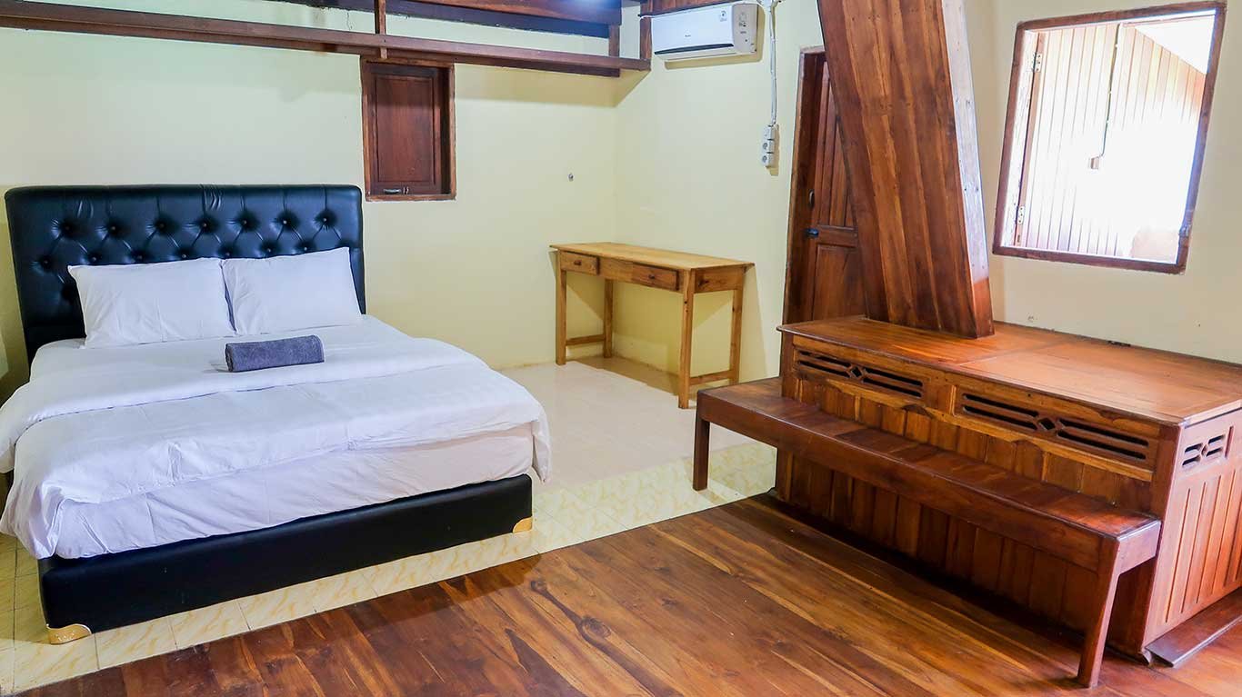 family-room-with-aircondition