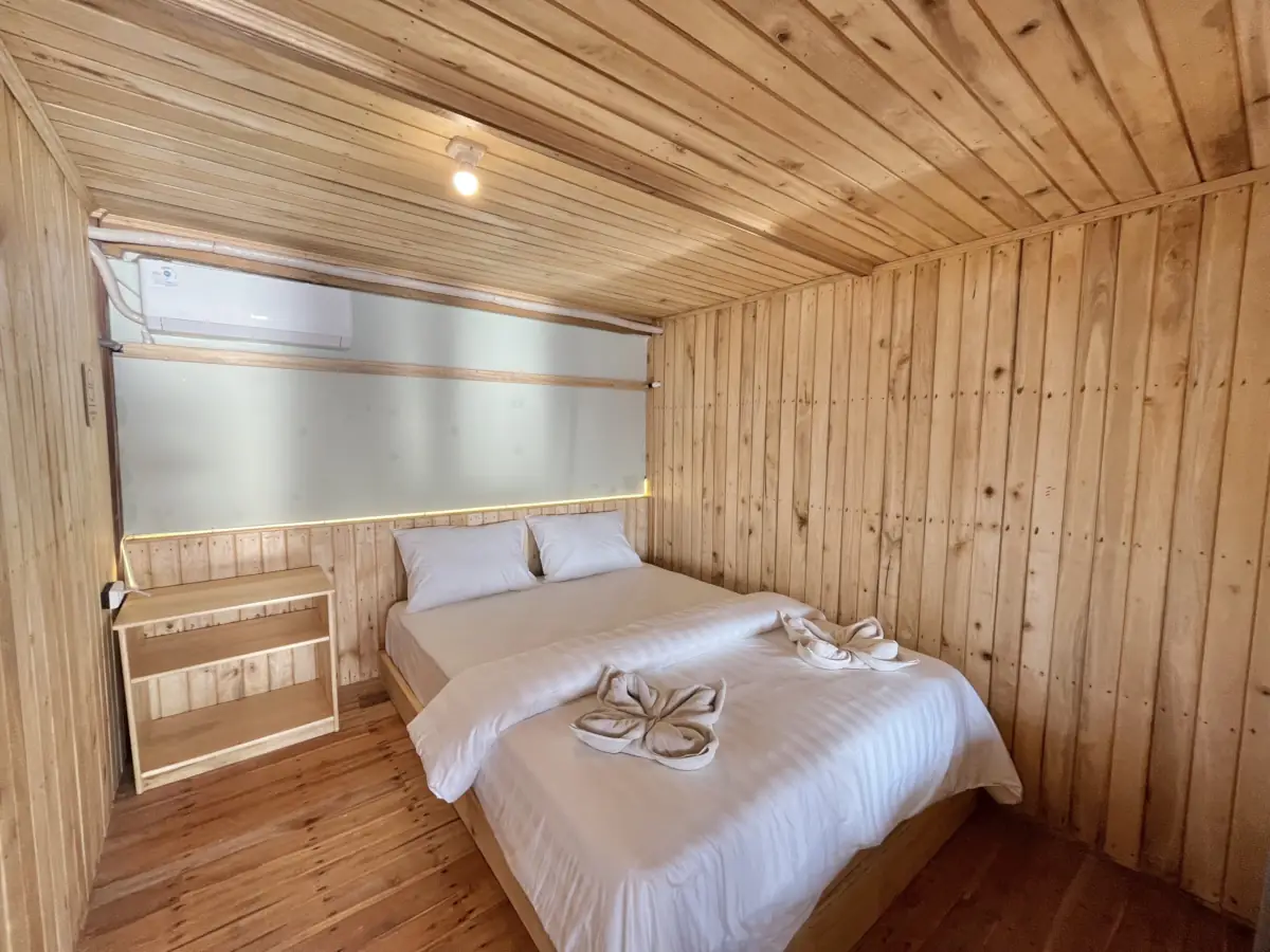 Queen Bed with shared bathroom room